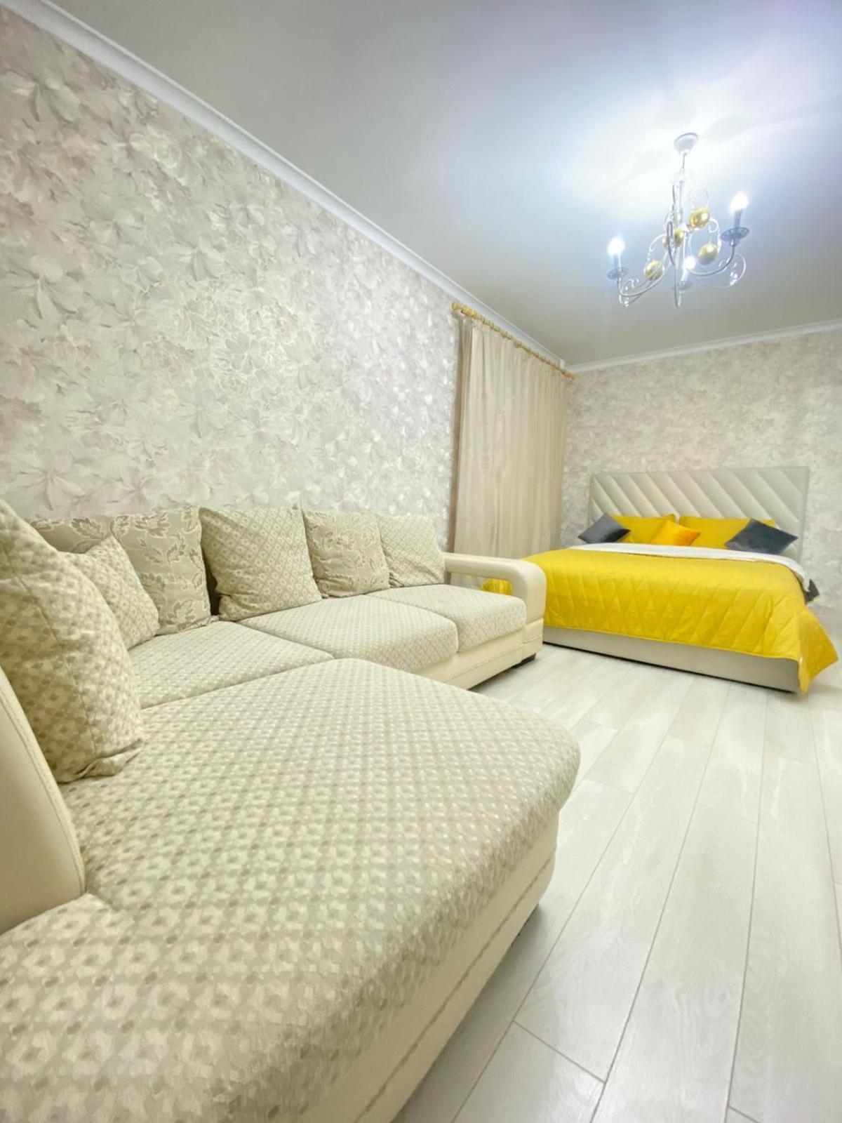 Апартаменты Сenter Of Karaganda/ Lux Квартиры Экстерьер фото